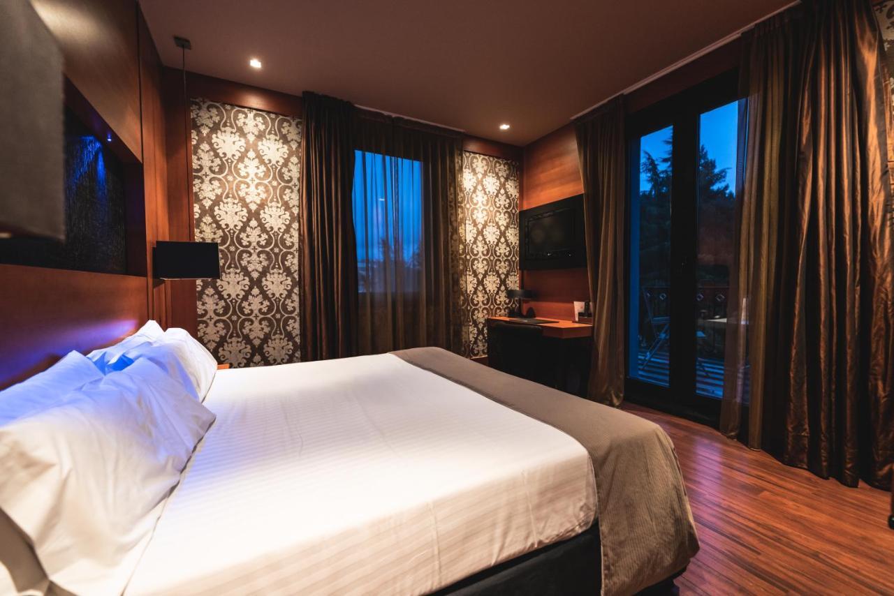 Balneario Font Vella- Adults Only Hotell Sant Hilari Sacalm Exteriör bild