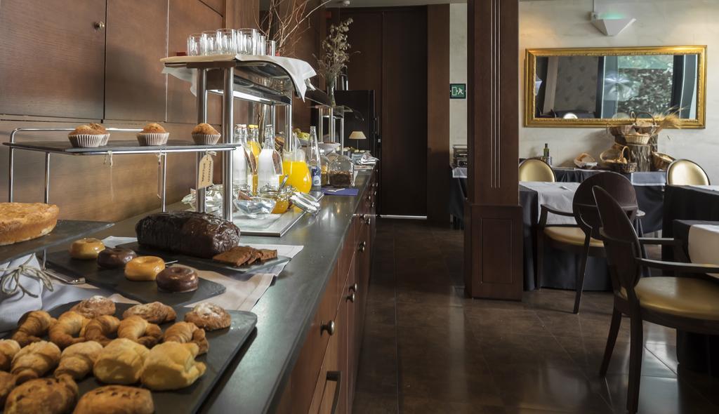 Balneario Font Vella- Adults Only Hotell Sant Hilari Sacalm Exteriör bild